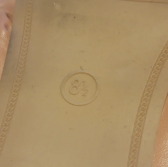 NWOT - A New Day Tan Puffy Sandals Sz 8.5 - Picture 5 of 8